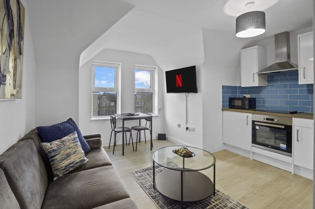 1 Bed Apartment — Bedford