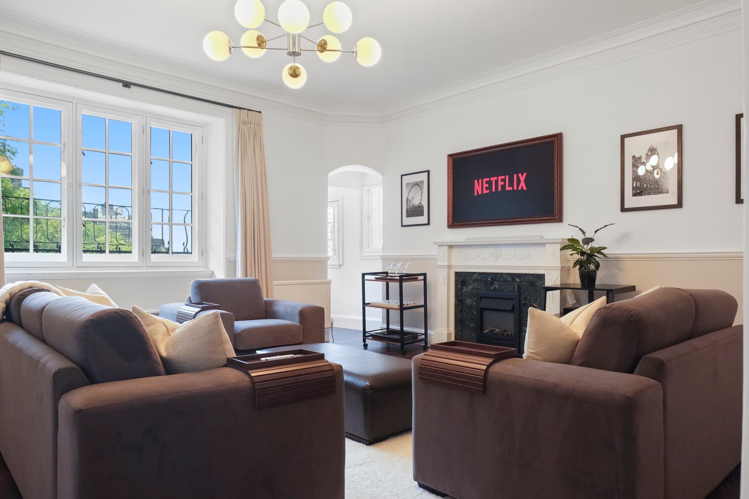 Where to Stay for the Edinburgh Fringe: A Neighbourhood Guide